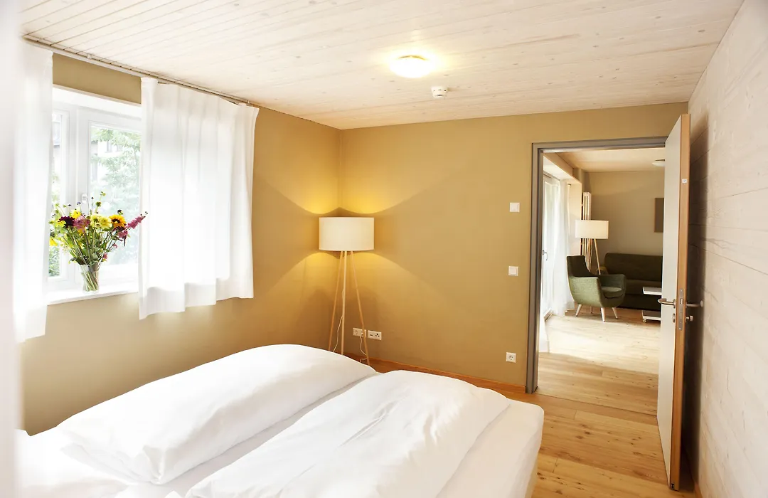 Familienhotel Weimar mit Ferienwohnungen-1